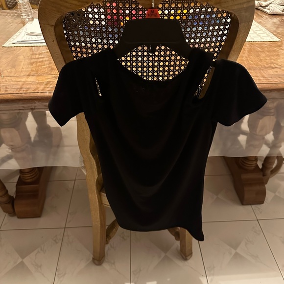 Ladies size xs black top - Picture 2 of 3